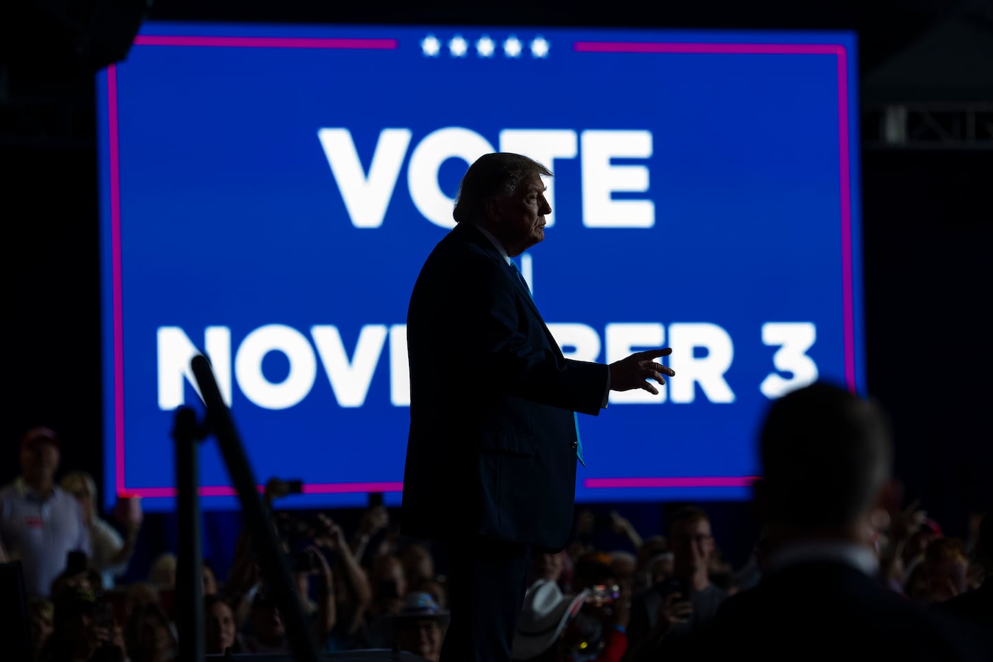 Trump's Election Integrity Warnings Fuel Midterm Fears as Federal Scrutiny Rises
